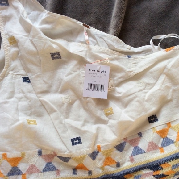 NWT Free People Bali Baby Embroidered Tank Top - Picture 3 of 4